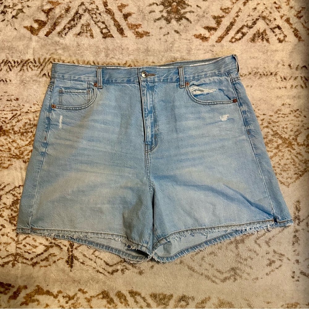 American Eagle Highest Rise Baggy Short
